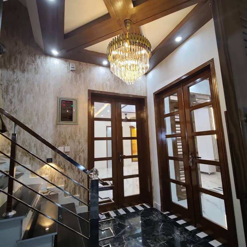 10 Marla Luxury Furnished House Is Available For Sale In Bahria Town Lahore. 32