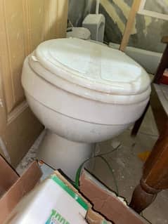 commode total company 03024800005