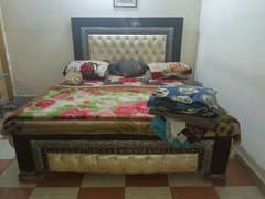 king size bed with two side tables full set