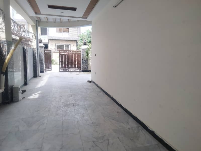 12 Marla Upper Portion Available. For Rent in G-15 Islamabad. 5