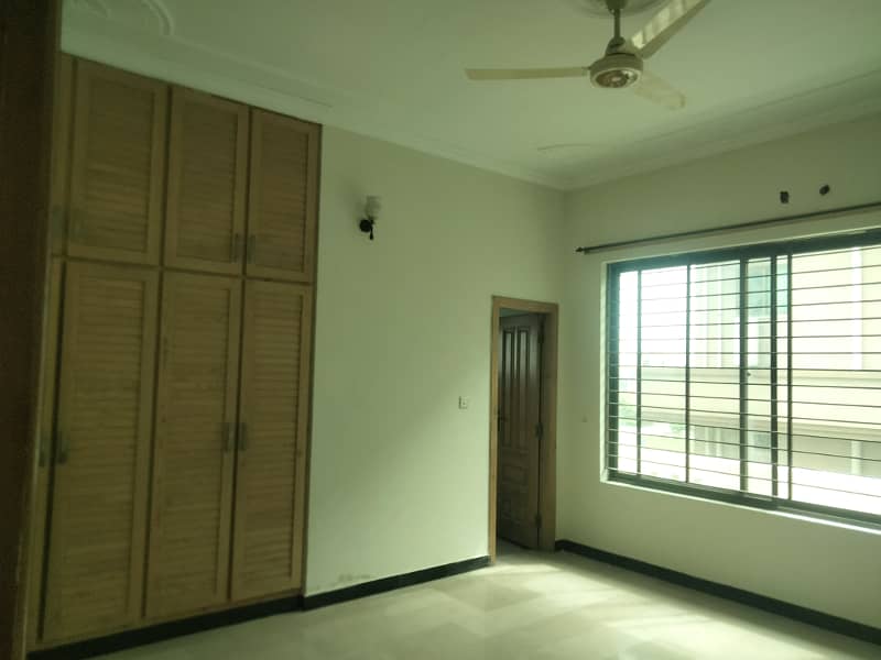 12 Marla Upper Portion Available. For Rent in G-15 Islamabad. 14