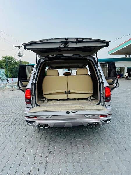 Toyota Land Cruiser Grand 1998/2006 sunroof 7 seater 2