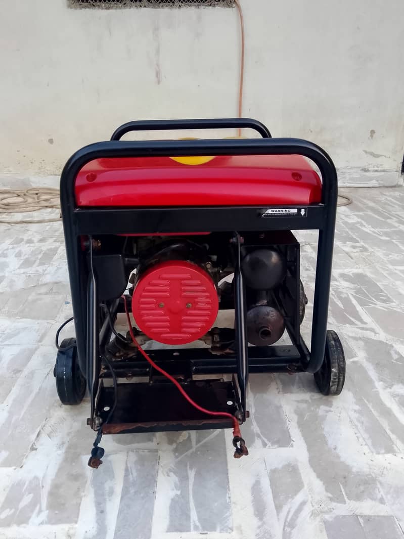 Lifan generator 2.5 KV Working condition best for home use 1