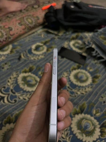 Iphone 15 128 gb non pta 7