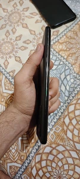 Oppo Reno 6 Pro 3