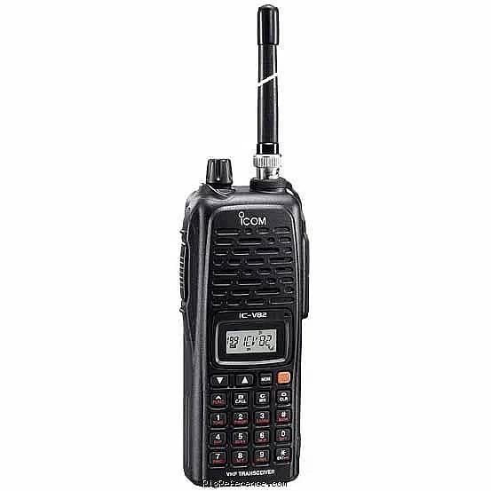 ICOM V82 VHF Transceiver - Premium Quality, Excellent Condition 0