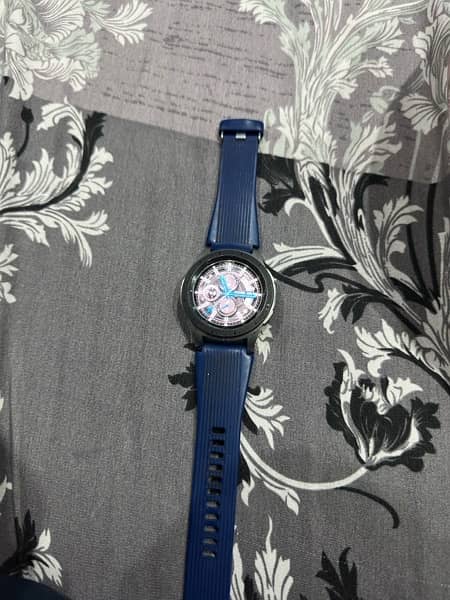 Samsung Galaxy watch SM-R800 1