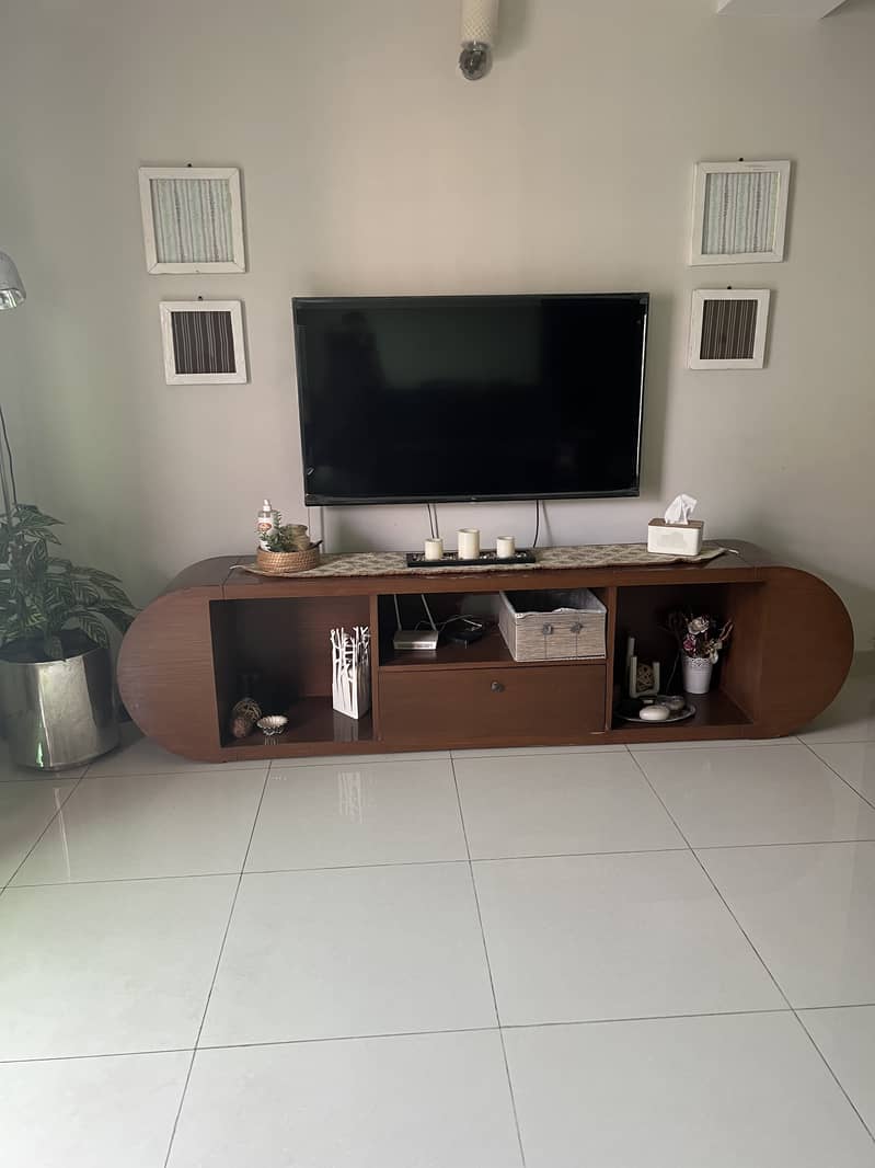 Tv console 2