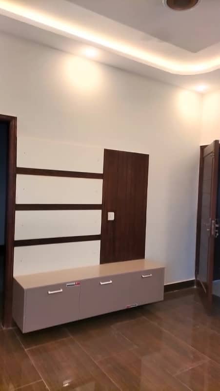 5 Marla Brand New Lower Portion For Rent In Park View City Lahore. 7