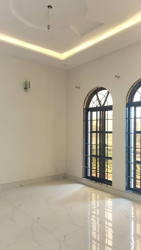 10 Marla Brand New Upper Portion For Rent In Park View City Lahore. 6
