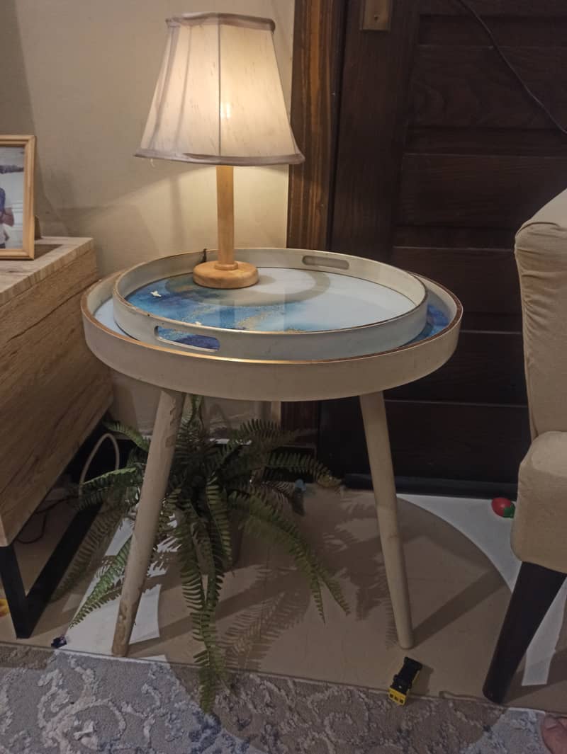 Original Interwood - White Center Table and Dish - One Themed 2