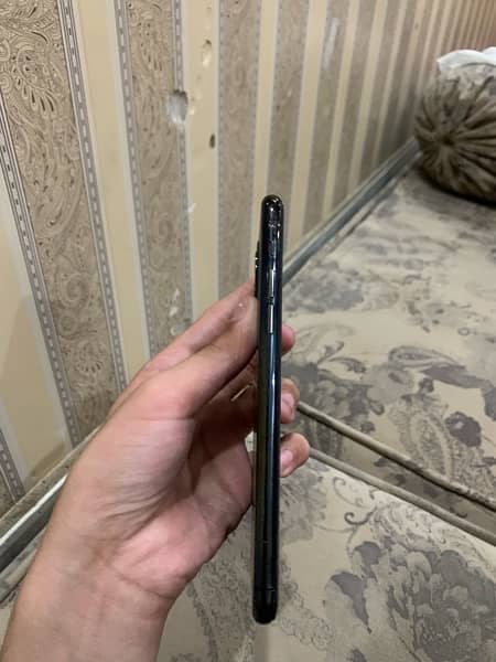 Iphone 11 pro max 5