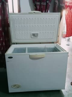 Waves Freezer for sale in karachi
