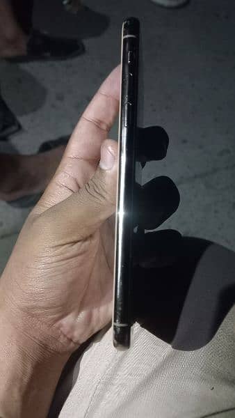 iPhone 11 Pro max non pta panel change 2