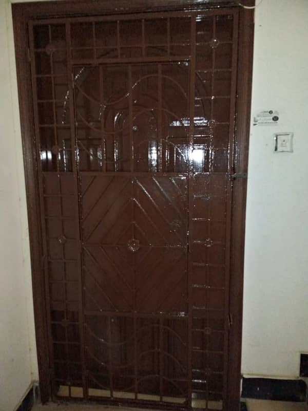1200 Sq Ft 1 St Floor West Open Corner Flat Available For Sale In Karachi Administration Society Block 8 (Society Transfer) 26