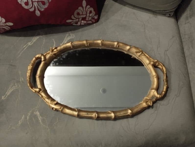 Round mirror tray 1