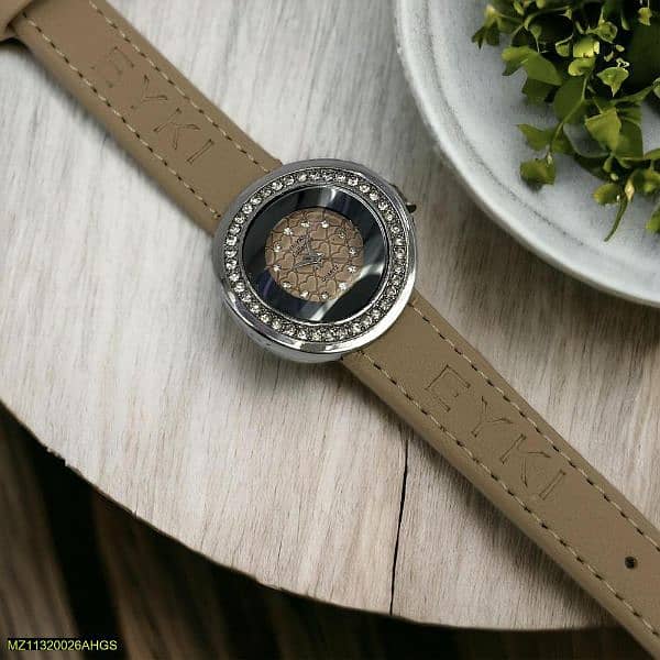 Luxury leather strap watch for ladies 1