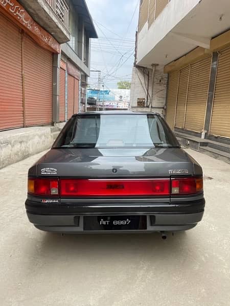 Mazda 323 1993 4