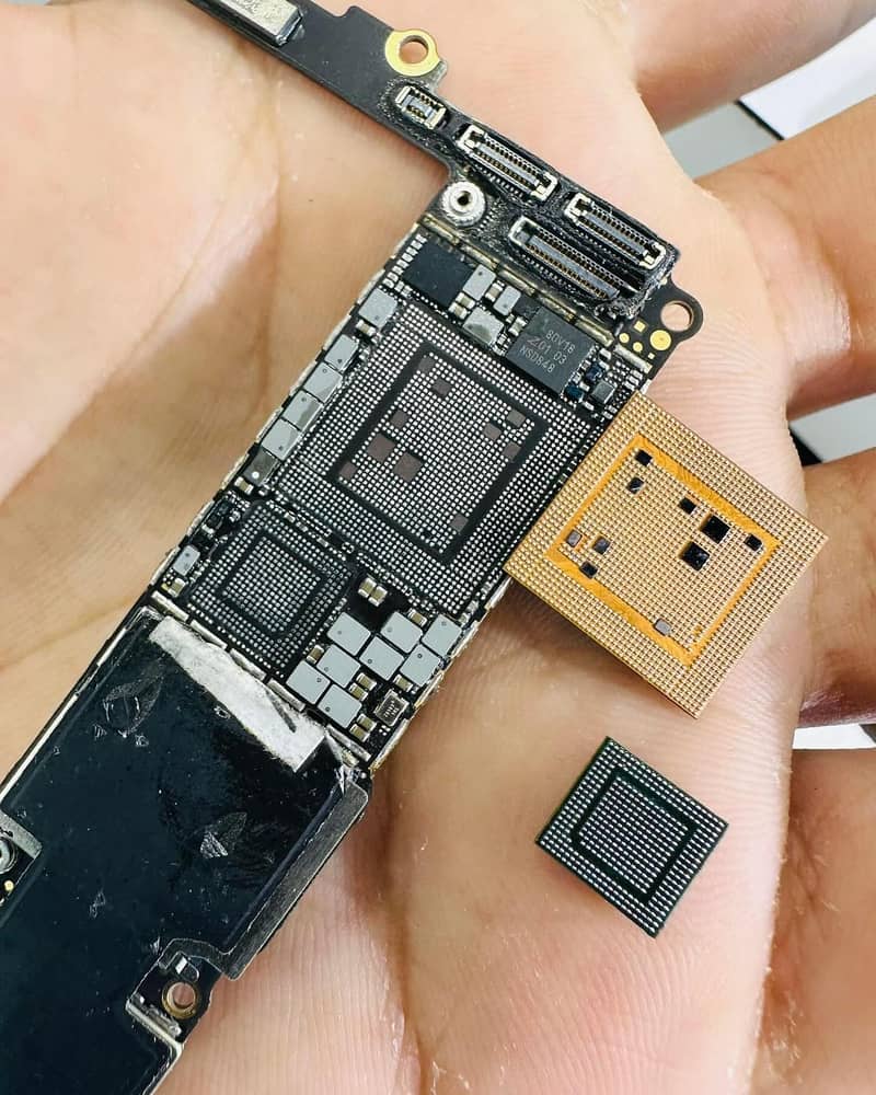 SmartFix iPhone Repairing Lab - Laptop Notebook Repairing 5
