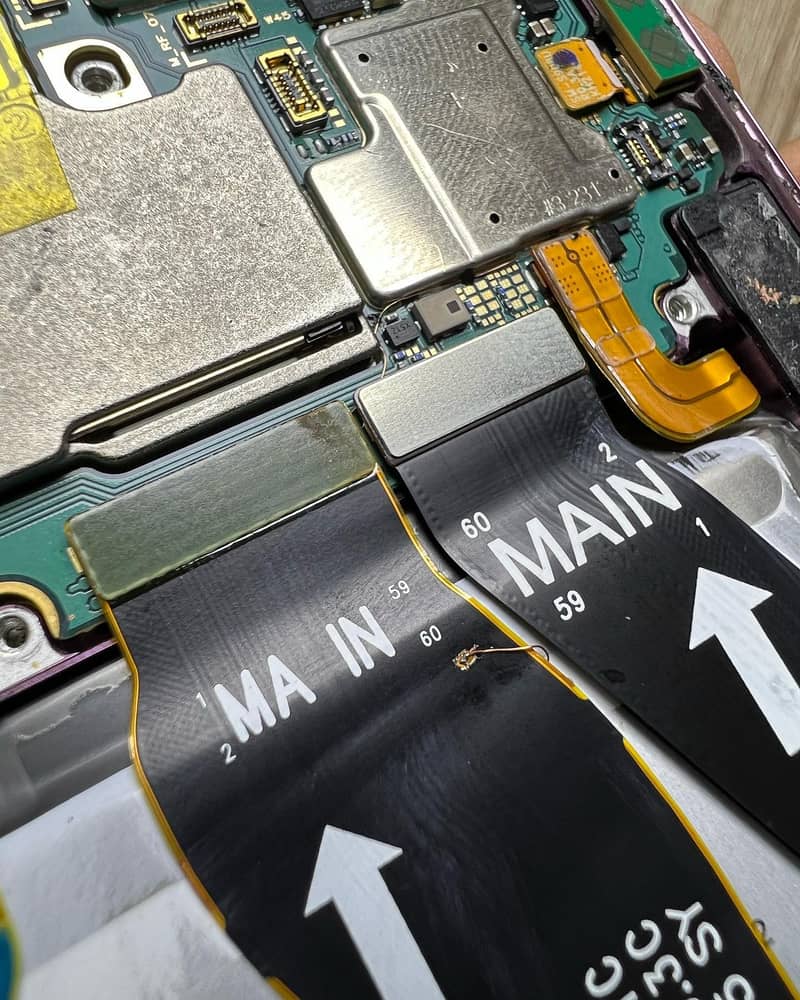 SmartFix iPhone Repairing Lab - Laptop Notebook Repairing 8