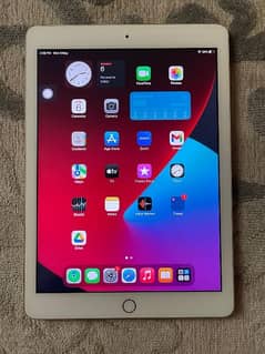 iPad 2017 5th generation 32 gb Gold