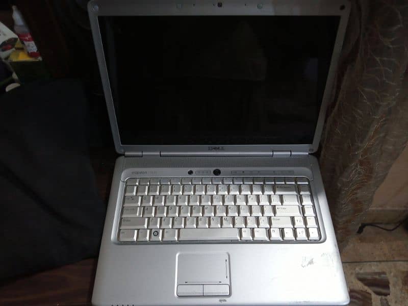 Dell Insperion 1525 laptop 2