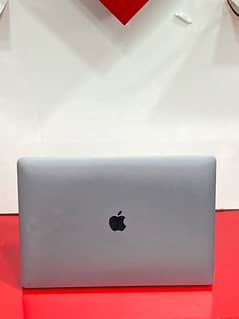 MacBook Pro 2019 16 inch 0