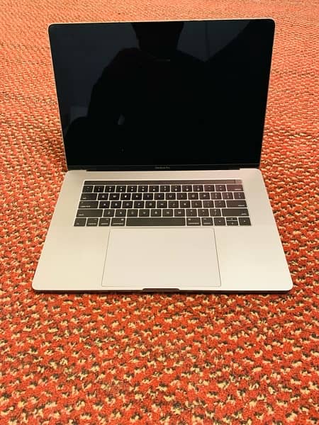 MacBook Pro Retina, 15-inch, 2017 ( 4 GB Graphic Card ) 5