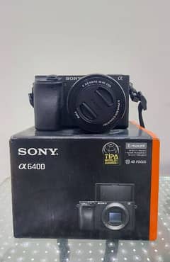 Sony A6400 with 16-50