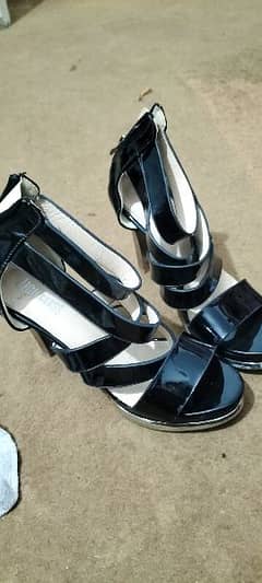 formal black heels wore only 1time