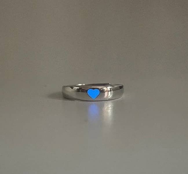 luminius Glowing Heart Ring 1