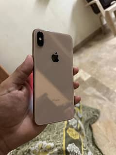xs max with box