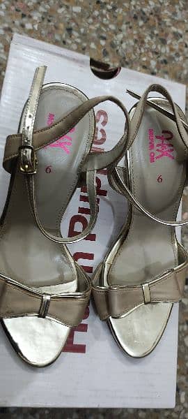girls heel sandals 2