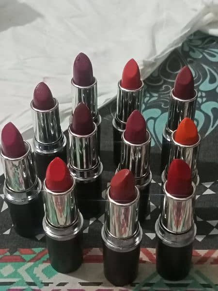 Mac lipstick pack of 12 with glitter eyeshadows 1