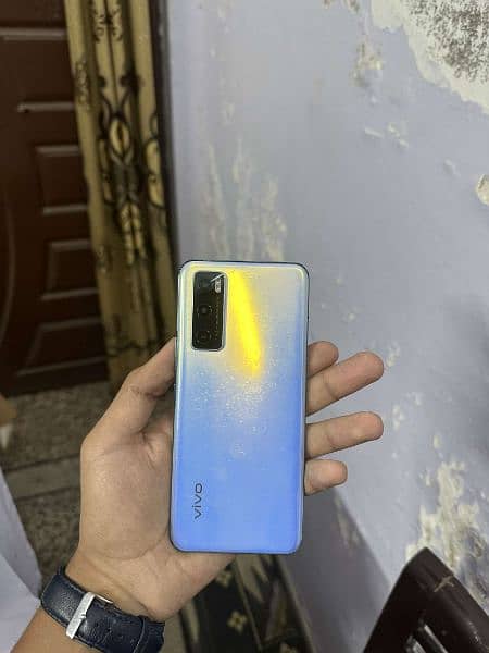 Vivo V20 SE -- 10/10 condition mobile 1