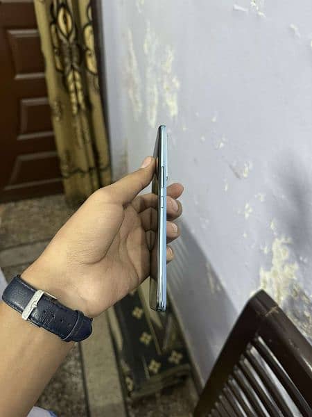 Vivo V20 SE -- 10/10 condition mobile 4