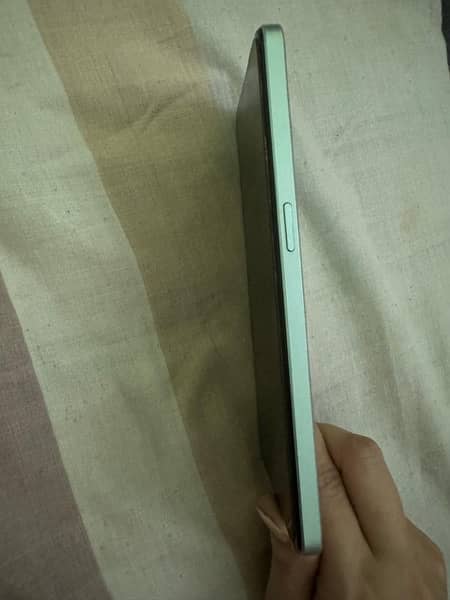 oppo F21 5G 4