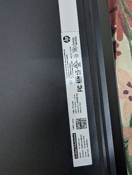 HP Omen 15-en0xxx (Gaming Laptop) 4