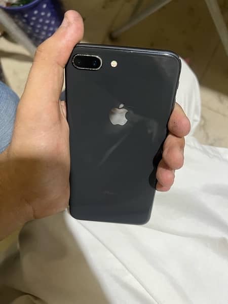 iPhone 8plus Factory unlock non 64 gb for exchange with iphone x 0