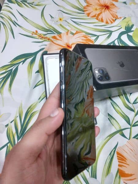 Iphone 11 Pro Max space grey PTA APPROVED 4
