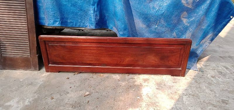 Solid shesham wood queen size bed 2