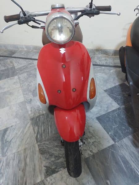 united 100 cc self start scooty petrol 3