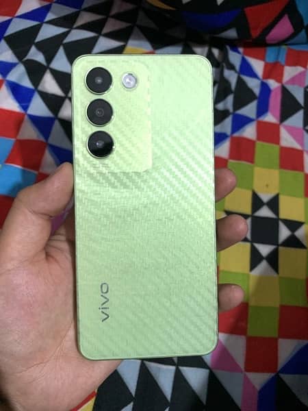 Vivo y100 1