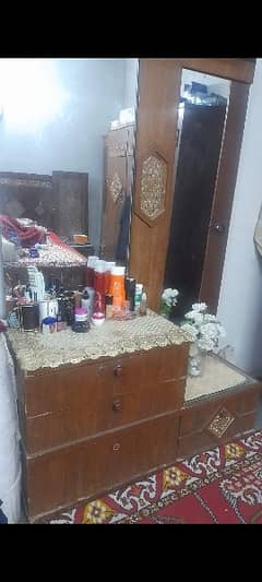 dressing table