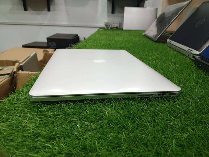 MacBook pro 2015 1