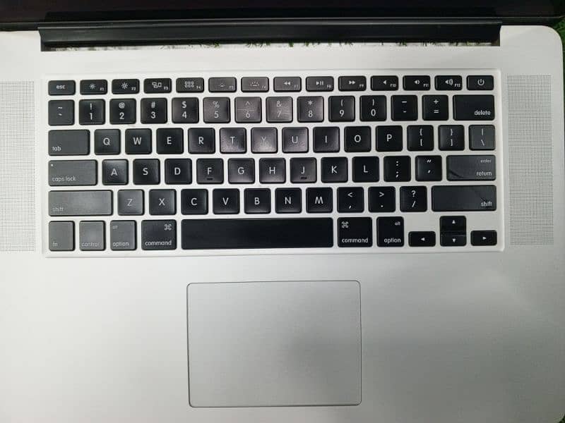 MacBook pro 2015 4