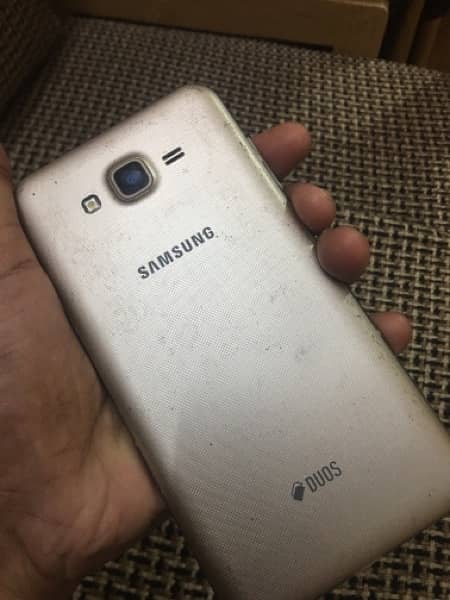 Samsung J7 core 4