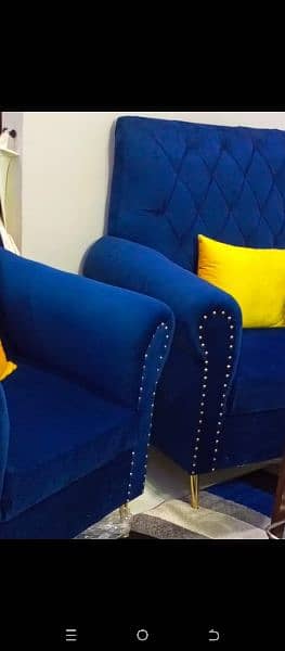 7 seater Sofa set, 3+2 in white & 2 chairs in blue only 6 months used 2