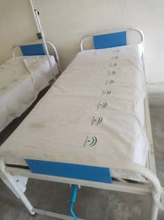 Comfortable patient bed 0