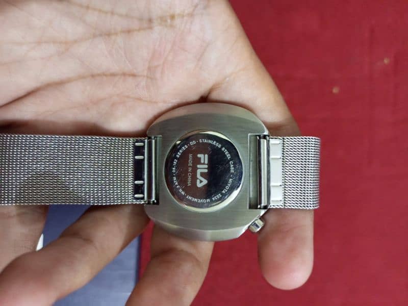 This is a New Condition Of Fila Watch. And Just For One Month Use. 4